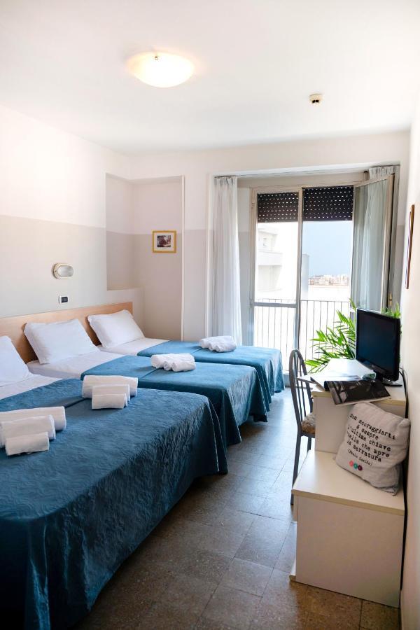 Hotel Selene - Vista Mare Riccione Cameră foto