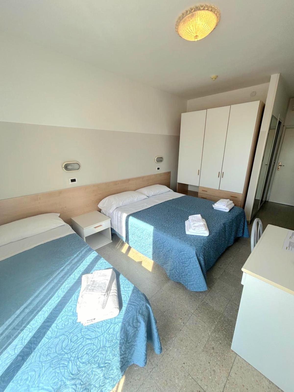 Hotel Selene - Vista Mare Riccione Cameră foto