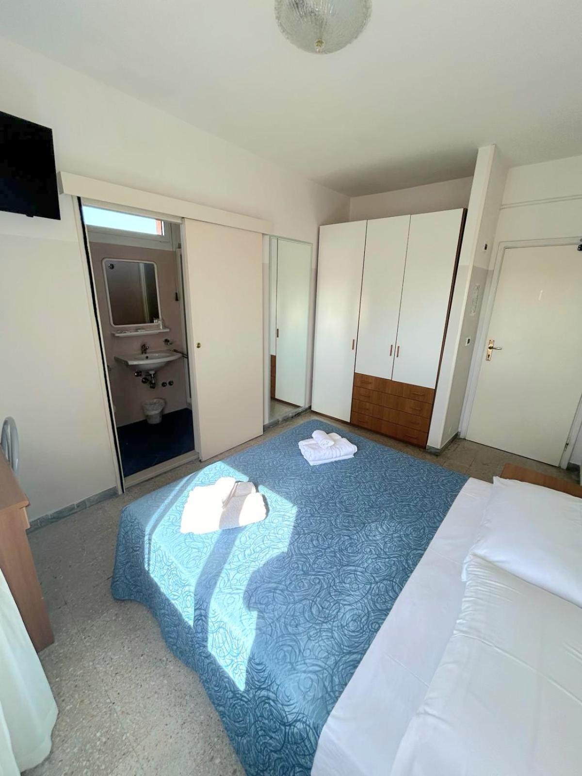 Hotel Selene - Vista Mare Riccione Cameră foto